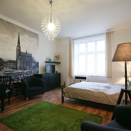 Apartmán Mrakodrap Plzeň Exterior foto
